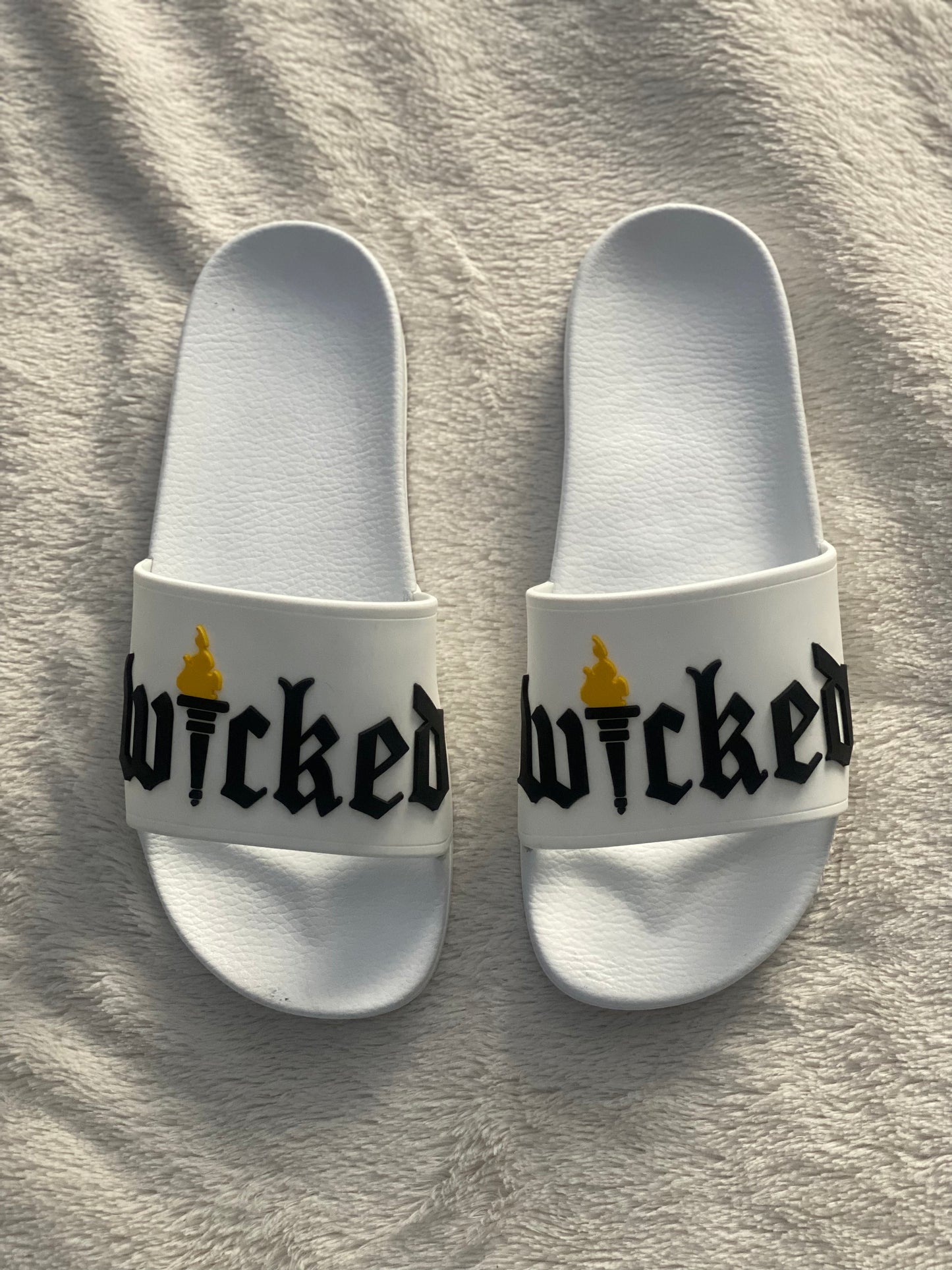 ELEVATED PRINT "WICKED" SLIDES (WHITE)